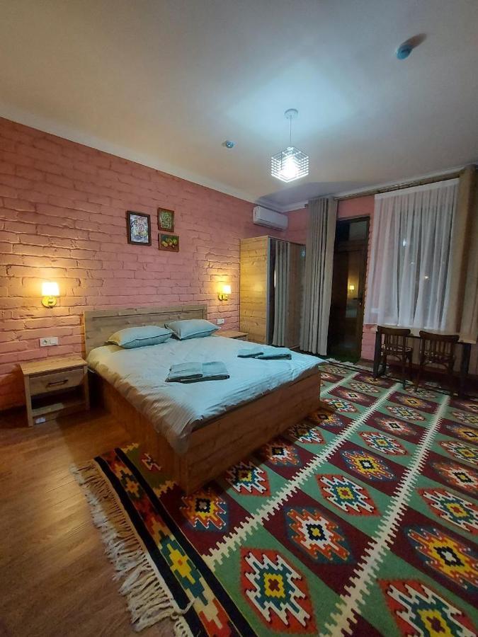 Musavvir Samarkand Exterior foto